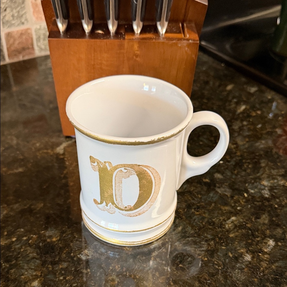 Williams Sonoma Gold Monogram Mug